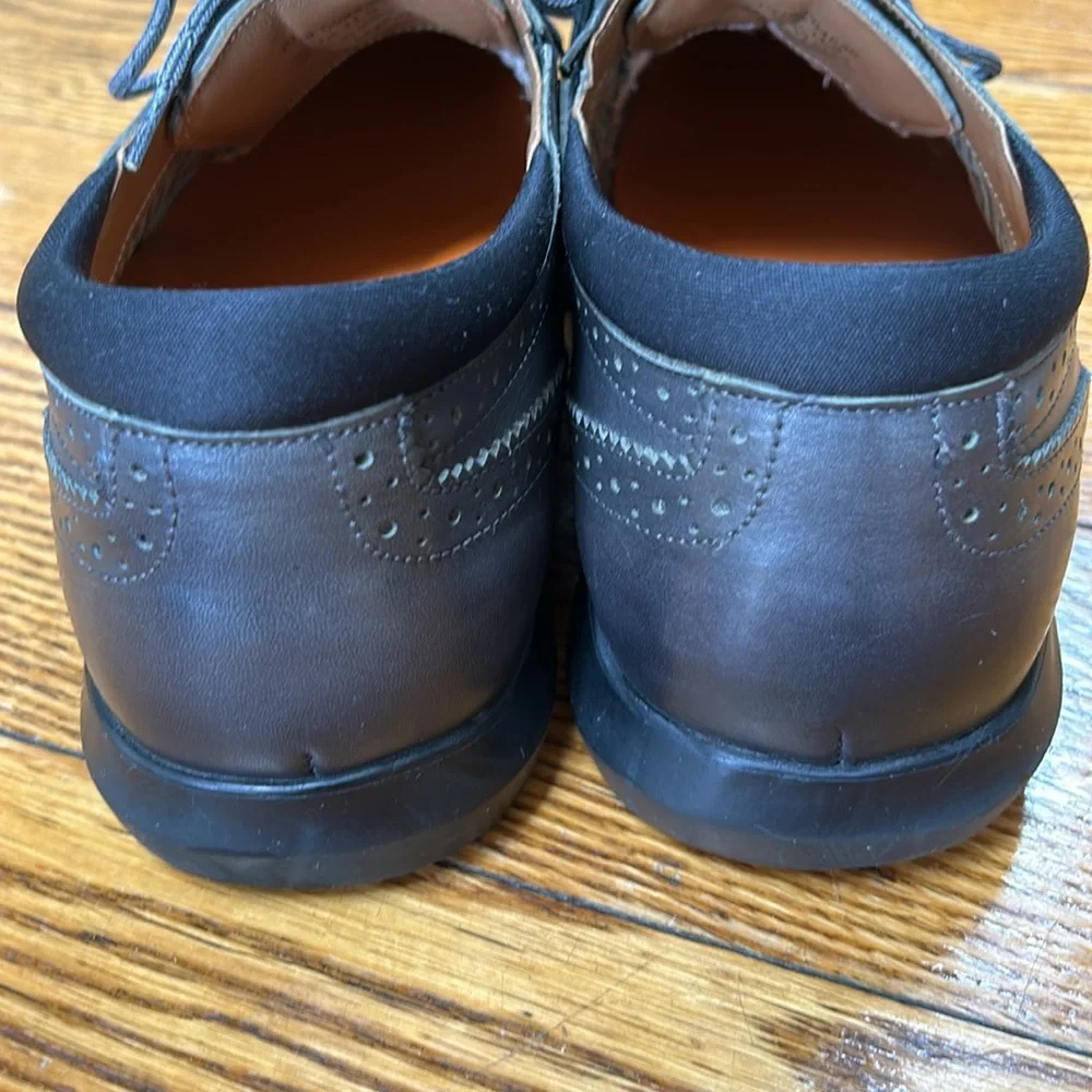 Thomas & Vine leather lace up wing tips. Men’s Size 11.5. Great condition.